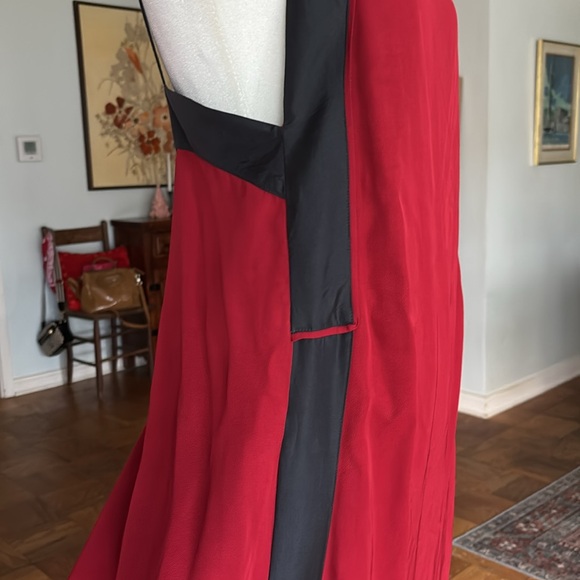 LAST CHANCE🚨 NWT See by Chloé Burgundy/Black Color Block Midi Dress - Picture 10 of 13